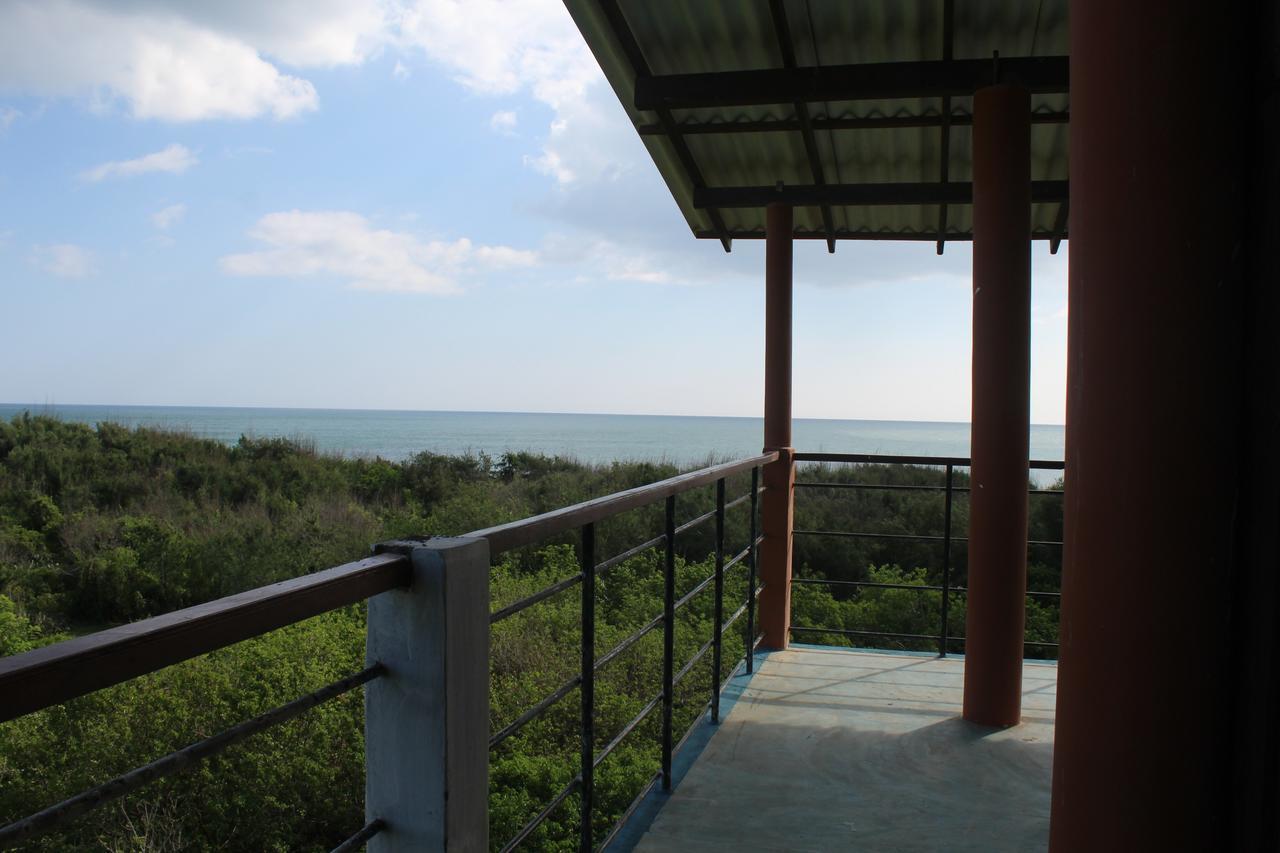 Yala Bay Resort Tissamaharama Exterior foto